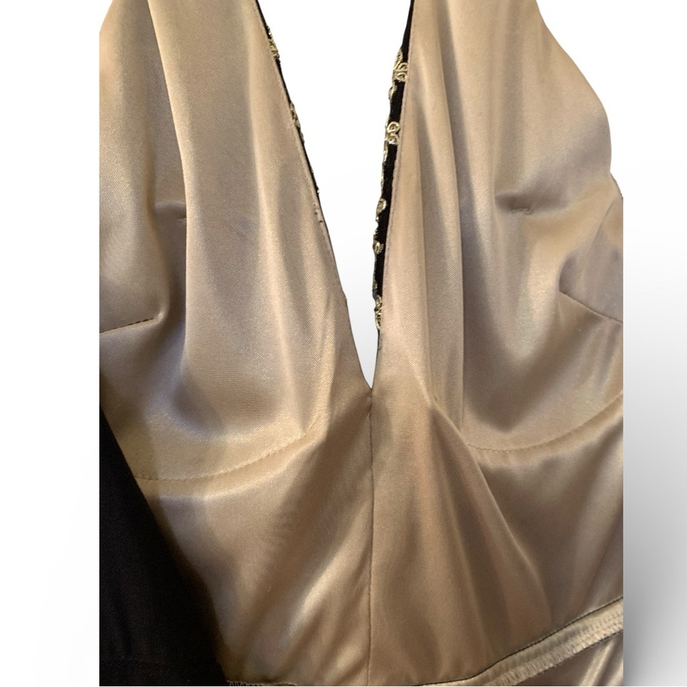 NIGHTS by TEEZE ME Elegant Black Gold Embellished Evening Gown Prom Dress Formal - Picture 9 of 11